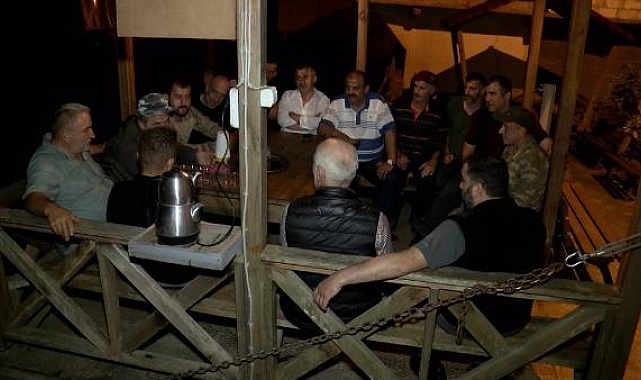Köye inen ayılara 'devriye'li önlem