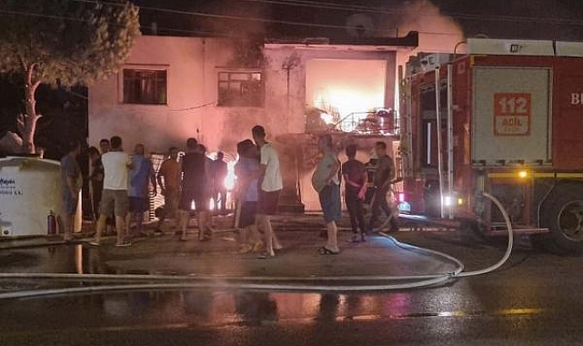 Muğla&#039;da depo olarak kullanılan evde yangın