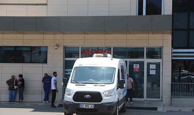 Otomobildeki gürültü tartışması 18 yaşındaki gencin hayatına mal oldu