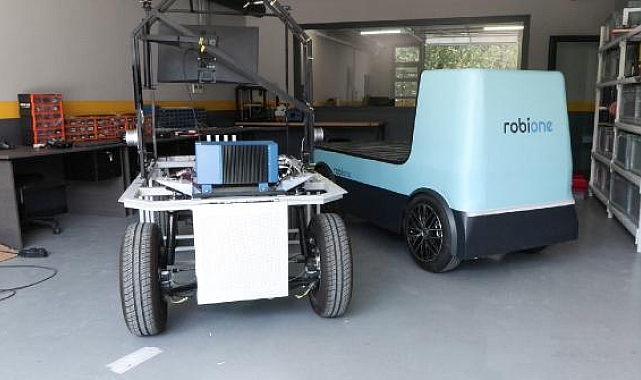 "Şehir içi araç trafiğinde kullanılabilecek Türk robotlar ürettik"  
