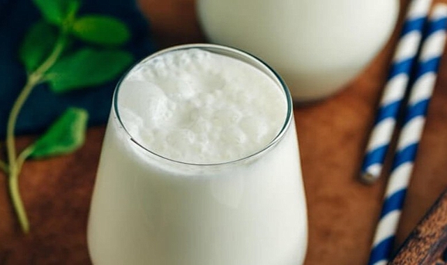 Sıcak yaz günlerinin ferahlatan içeceği ayran