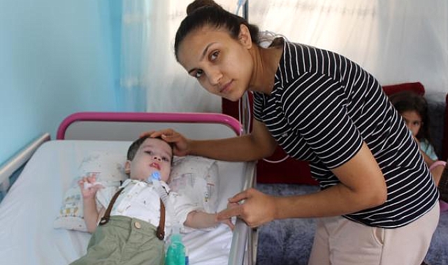 SMA&#039;lı Onur bebeğin annesi: Tek çare cebinizdeki 1 liralar, 5 liralar