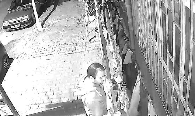 Sultangazi&#039;de elbise hırsızına kamera da fayda etmedi