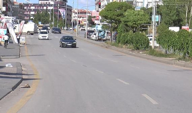 Suriyeli sürücünün otomobiliyle çarptığı kadın öldü, dükkanlar kapandı