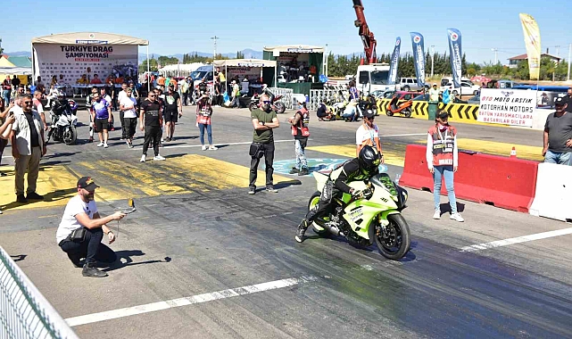 Türkiye Drag Şampiyonası Kepez'de düzenlenecek