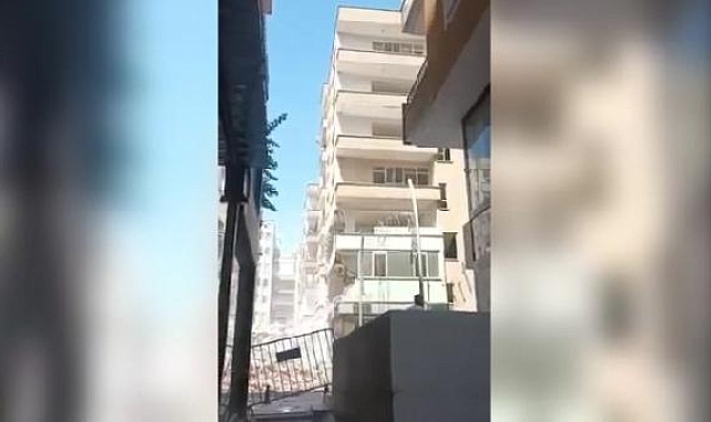 Ağır hasarlı 7 katlı bina, yıkım sırasında çöktü