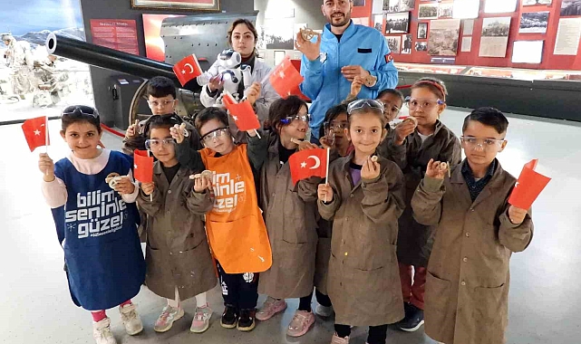 Antalya Bilim Merkezi'nde 30 Ağustos atölyeleri