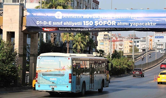 Antalya'da şoförsüz araç krizi devam ediyor !