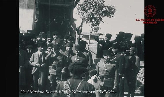 Atatürk'ün büyük zafer sonrası görüntüleri paylaşıldı