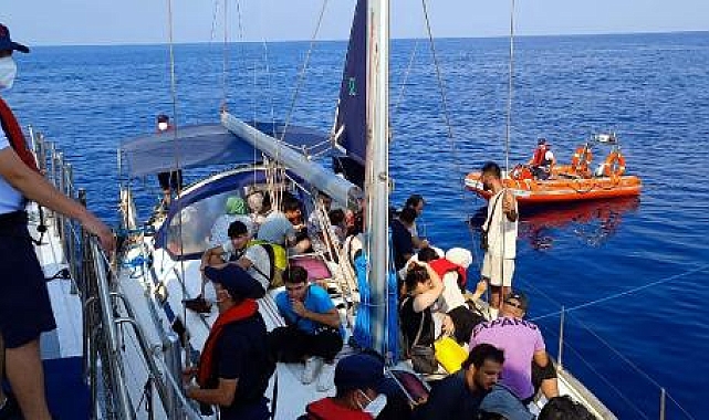 Bodrum'da 118 kaçak göçmen kurtarıldı, 18 kaçak göçmen yakalandı