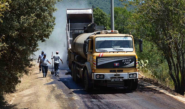 Hacıoğlan ve Sarıbelen grup yolunda asfalt çalışması