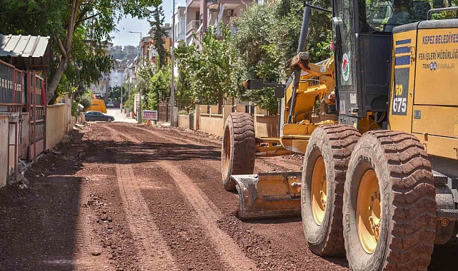 Kepez Gündoğdu'nun asfaltını yeniliyor