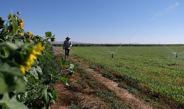 Konya Ovası'nda suya ulaşmak için 450 metre sondaj yapılıyor