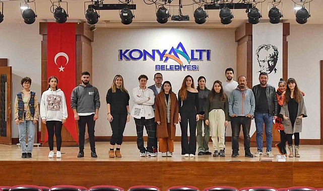 Konyaaltı Belediyesi'nden oyunculuk kursu
