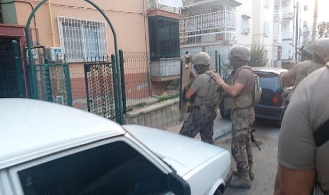 Mersin'de tefeci operasyonu; 2 gözaltı