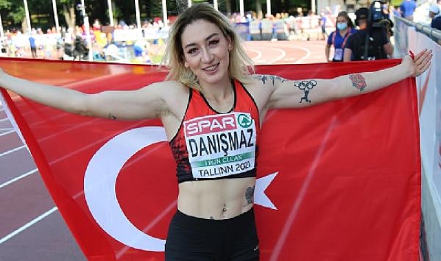 Milli atletler, Dünya Üniversiteler Şampiyonası'nda 4 altın madalya kazandı