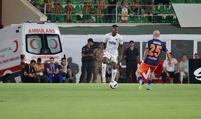 Trendyol Süper Lig: Alanyaspor: 1 - Başakşehir: 0; İlk yarı detayları