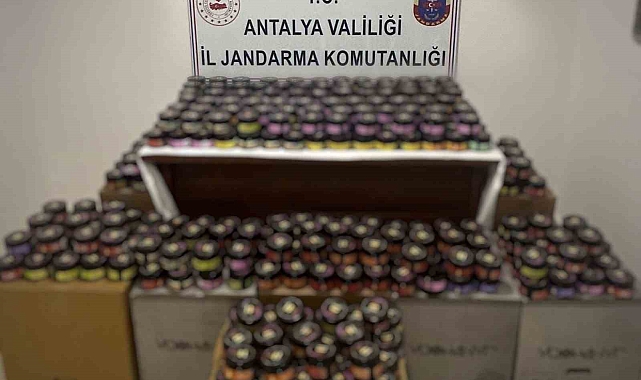 104 bin 400 adet bandrolsüz boş makaron ele geçirildi