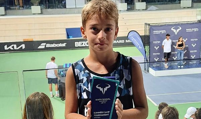 4 yaşında tenise başlayan Rüzgar, Rafa Nadal Akademi'de 'winner' oldu
