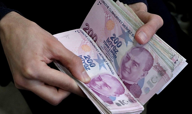 Anestezi edilmiş gibiyiz, vergilerimizi sorgulamıyoruz