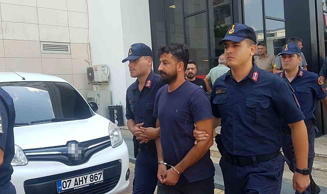 Antalya'da 3 turistin öldüğü safari kazasında otomobil sürücüsü tutuklandı