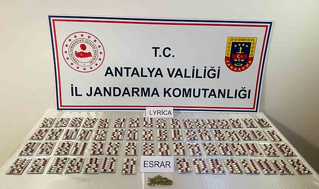 Antalya'da bin 85 adet uyuşturucu hap ele geçirildi