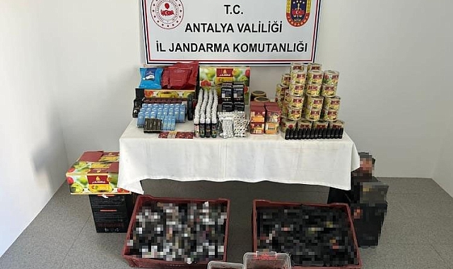 Antalya'da jandarmadan kaçak alkol ve sigara operasyonu: 1 gözaltı
