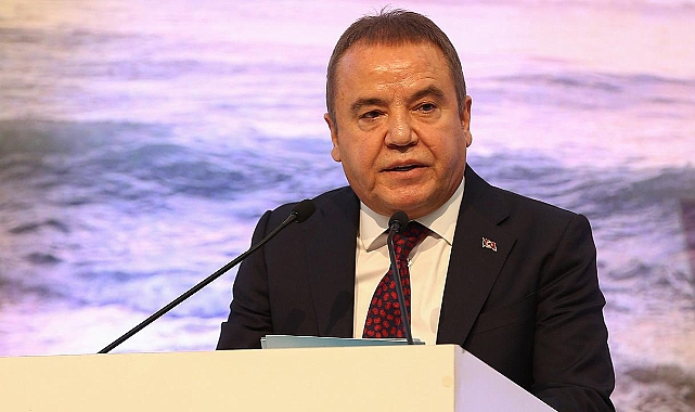 Böcek’ten Altın Portakal açıklaması
