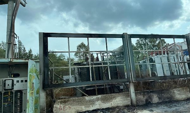 Bodrum'a düşen yıldırımlar, trafo, ev ve otel yangınlarına neden oldu