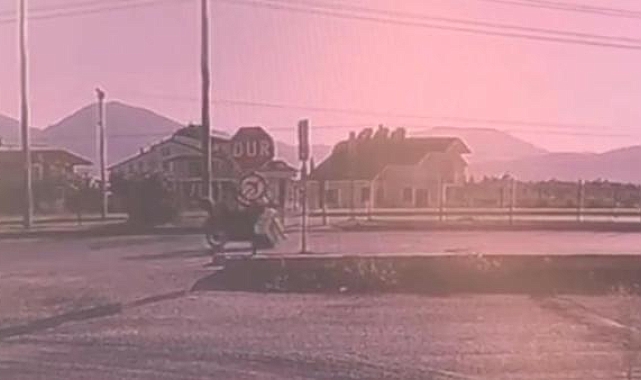 Fethiye'de iki motosikletin çarpıştığı kaza kamerada: 1 ölü, 1 yaralı