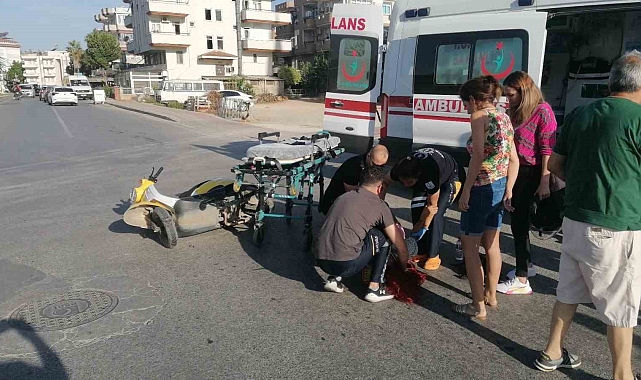 Manavgat'ta otomobil ile motosiklet çarpıştı: 1 yaralı