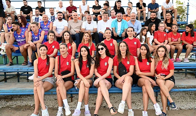 Manavgat'ta plaj voleybolu heyecanı başladı
