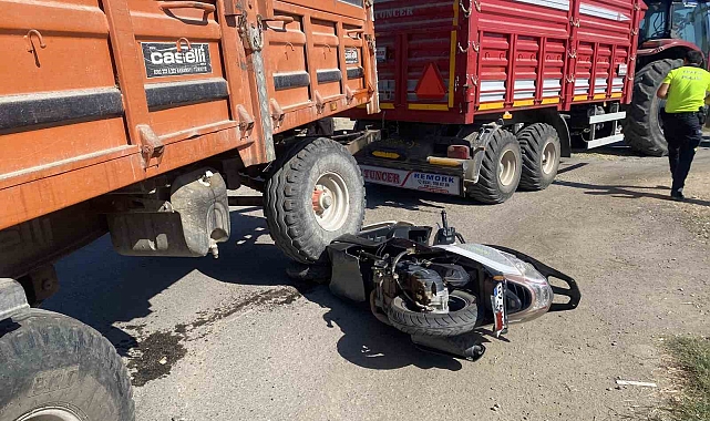 Motosikletli genç römorkun altında kalarak yaşamını yitirdi