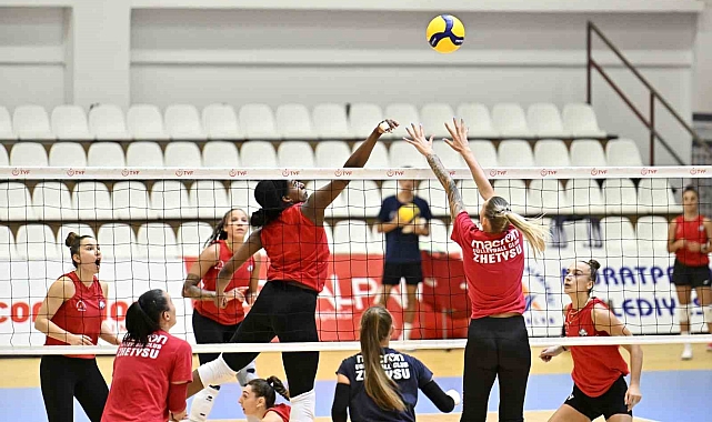 Muratpaşa'nın sultanları hazırlık maçından 4-1 galip ayrıldı