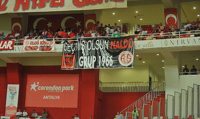 Naldo ve ailesi unutulmadı