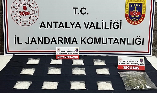 Piyasaya uyuşturucu sürmeye hazırlanan şüpheli operasyonla yakalandı