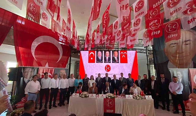 Serik MHP'de Üstünmet güven tazeledi
