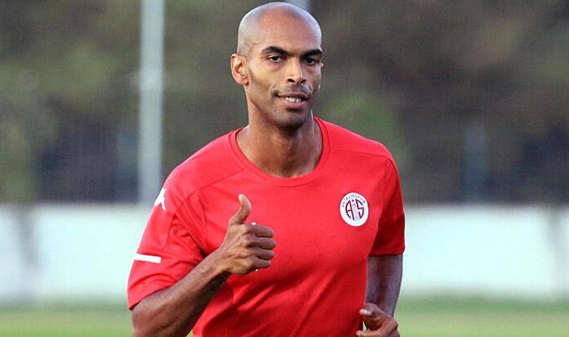 Süper Lig’den Naldo’ya geçmiş olsun mesajı
