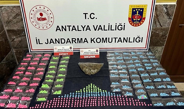 Zehir tacirine jandarma izin vermedi