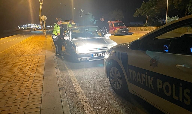 Abartılı egzoz ve yüksek ses amfisi için 4 araca 24 bin 900 TL ceza kesildi