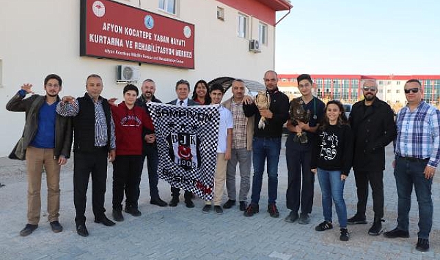 AKÜREM'de tedavisi tamamlanan kartal ile şahin doğaya bırakıldı