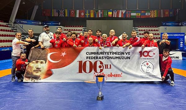 Altın madalyalı kutlama