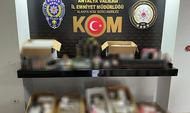 Antalya'da kaçak sigara operasyonlarında 10 şahsa işlem yapıldı