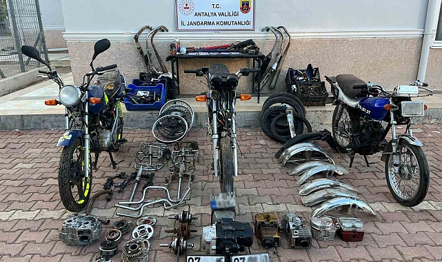 Antalya'da milyonluk parça operasyonu