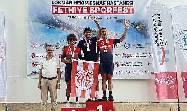 Antalyaspor Bisiklet Takımı rakiplerine geçit vermedi
