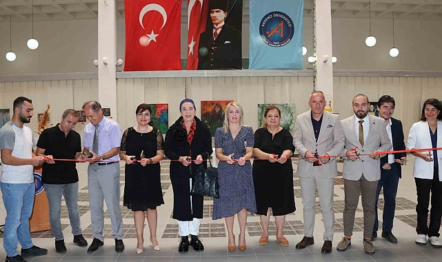 AÜ'de 100. Yılında Türkiye Cumhuriyeti temalı Geleneksel Cumhuriyet Sergisi