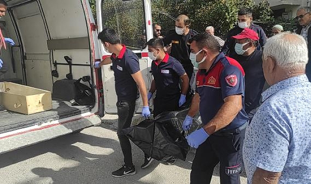 Bakıcı eve giremedi; koca ölü, eşi yaralı bulundu