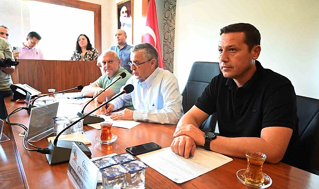 Başkan Topaloğlu: "Göynük ve Tekirova'ya kapalı pazar yeri geliyor"