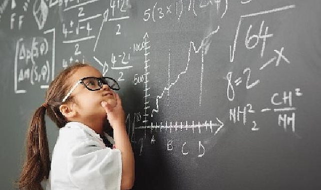 "Erken yaşlarda doğru yöntemlerle çocuğunuza matematiği sevdirebilirsiniz"