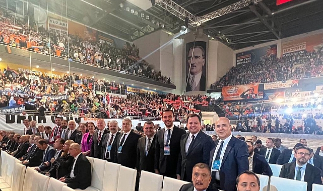 Kıvrım Ak Parti kongresine katıldı